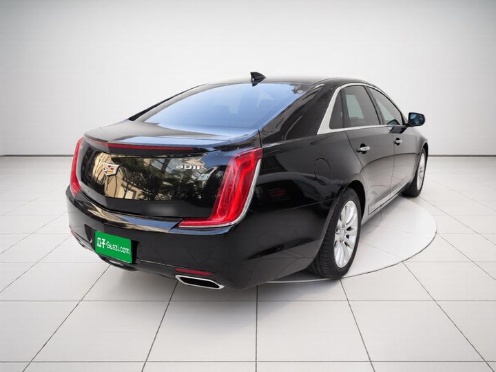 XTS 2018 28T Tech photo 4