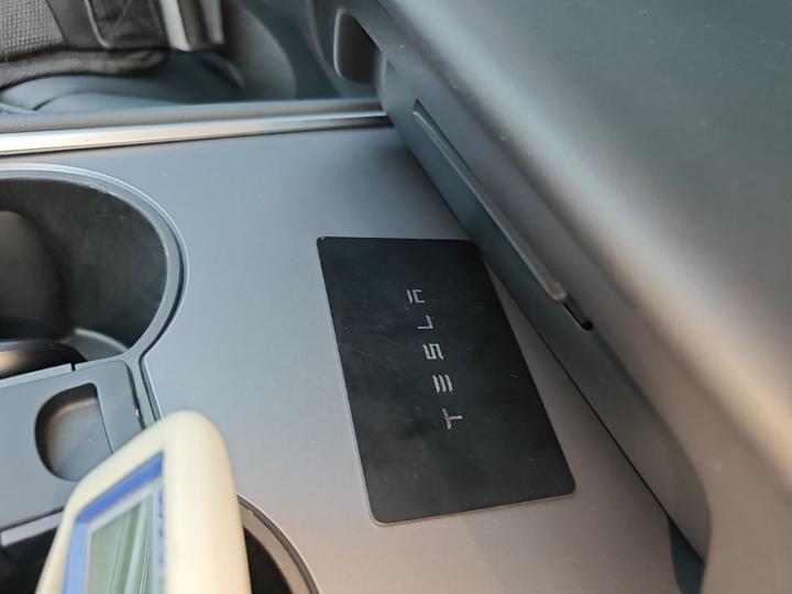 Model 3 2022 Performance AWD photo 8