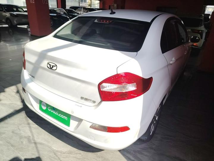 C3 2015 1.5L MT photo 4