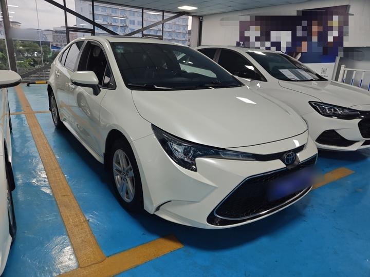 Levin 2019 185T CVT Luxury China VI photo 4