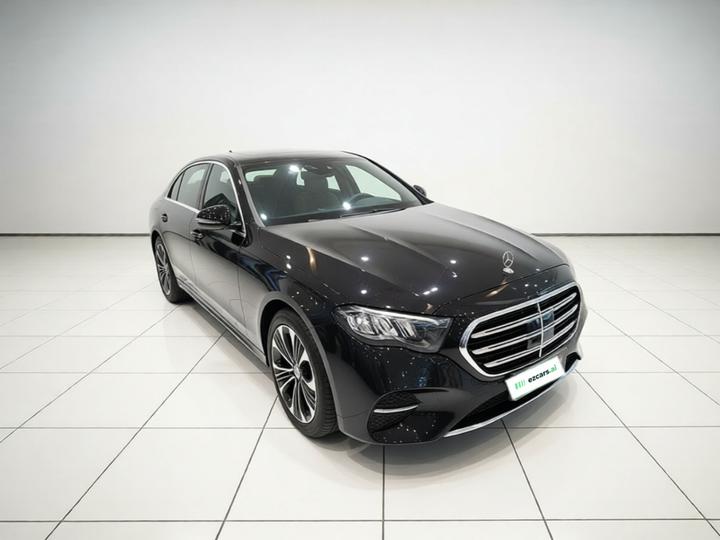 E-Class 2026 E 300 L Luxury photo 3