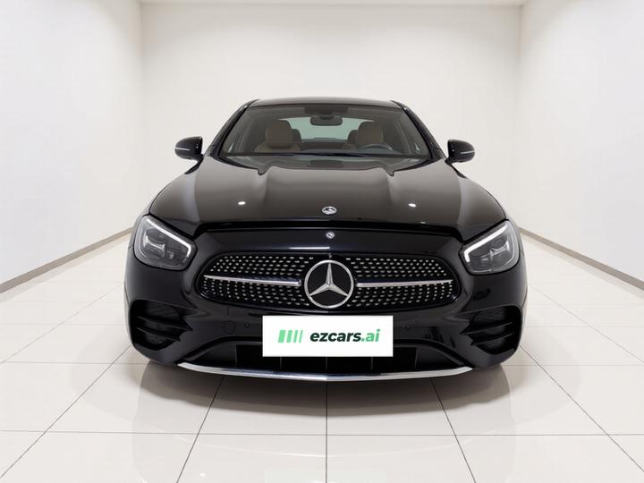 E-Class EV 2022 Facelift E 350 e L PHEV Sport photo 2