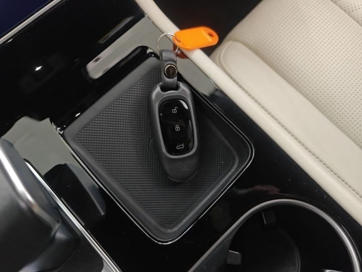 Li Auto ONE 2020 EREV 6-Seater photo 8