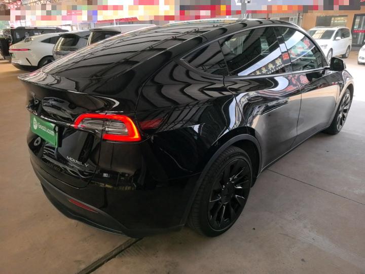 Model Y 2021 Standard Range RWD photo 4