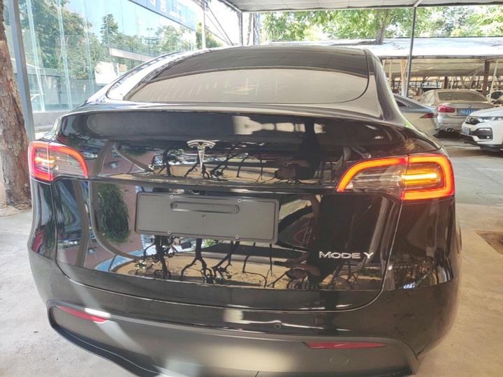 Model Y 2022 Facelift RWD photo 3