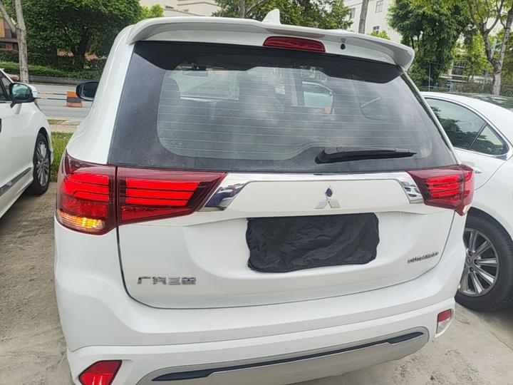 Outlander 2021 Facelift 2.0L RWD Cruise 5-Seater photo 3