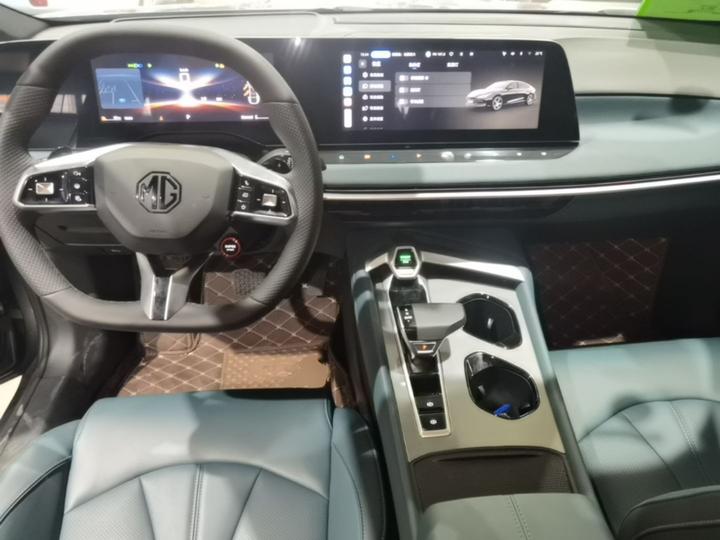 MG7 2025 1.5T 300 DCT photo 4