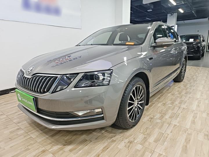Octavia 2019 TSI230 DSG Luxury China VI