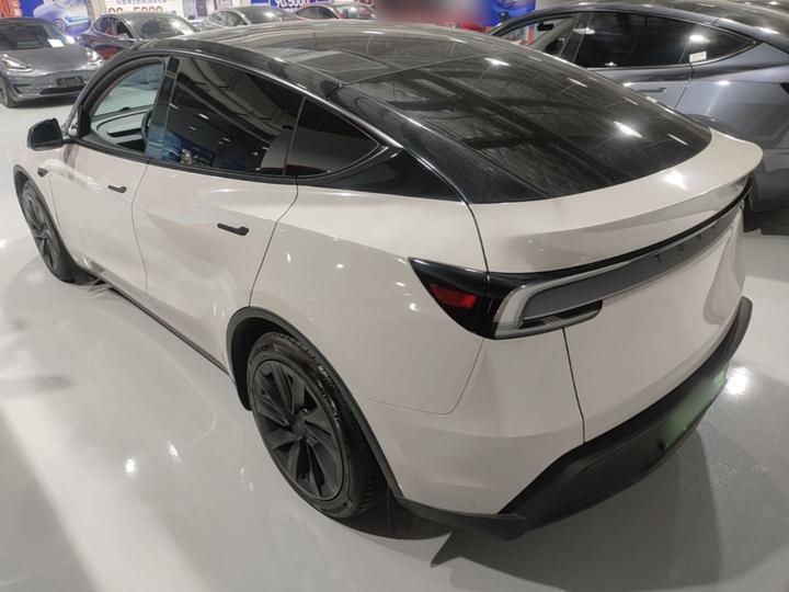 Model Y 2025 Facelift Long Range AWD photo 4