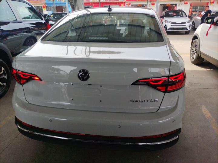 Sagitar 2025 Facelift 200TSI DSG photo 3