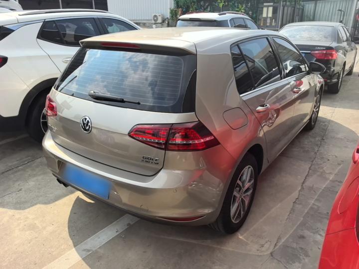Golf 2017 230TSI AT Luxury Anniversary Edition photo 4