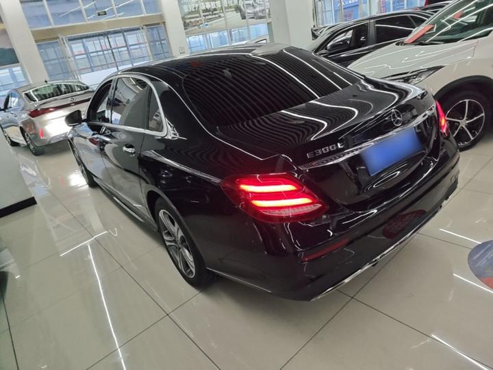 E-Class 2018 Facelift E 200 L Sport photo 4