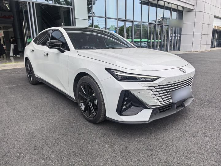 UNI-V 2024 1.5T photo 3