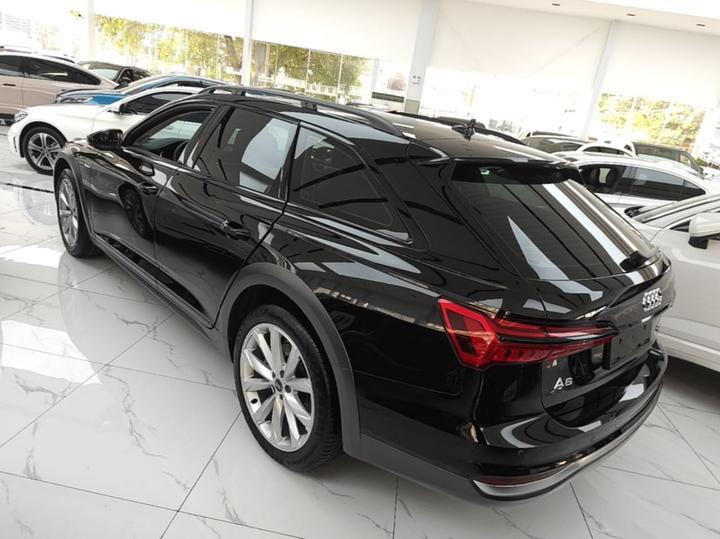 A6 Imported 2022 allroad quattro Explorer 55 TFSI Exclusive Off-road photo 4