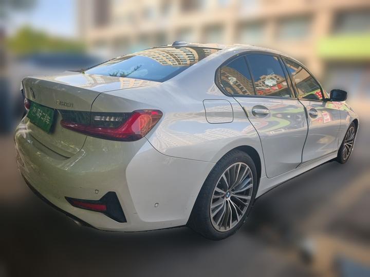 3 Series 2020 320i Sport Package photo 4
