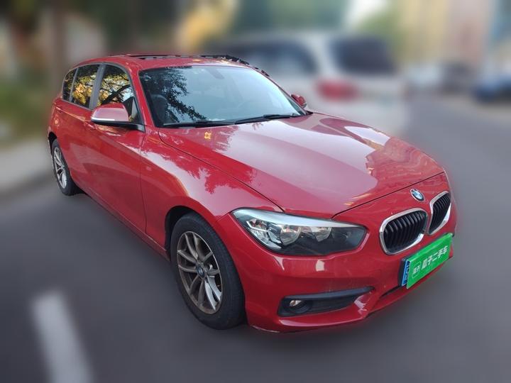 1 Series Imported 2015 118i Leading photo 3