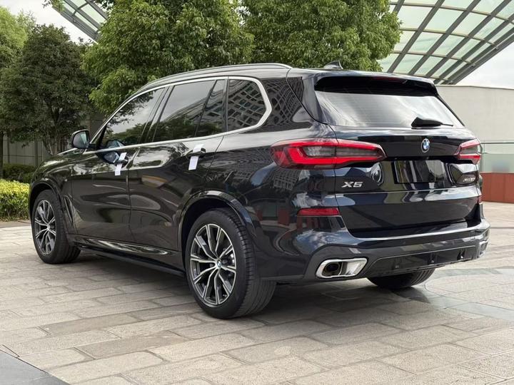 X5 Imported 2021 xDrive30i M Sport Package photo 3