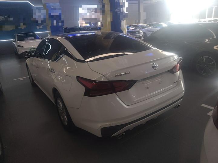 Teana 2020 Facelift 2.0L XL Comfort photo 4