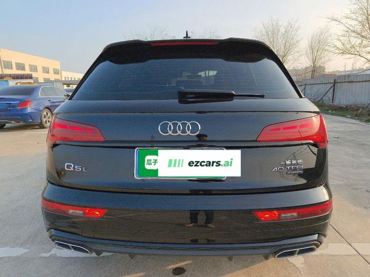 Q5L 2024 40 TFSI Luxury Dynamic photo 3