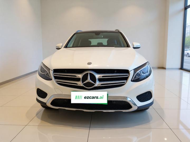 GLC 2019 GLC 200 L 4MATIC photo 2