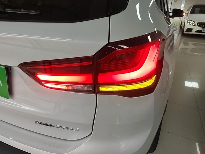 X1 2022 Facelift xDrive25Li Exclusive photo 7