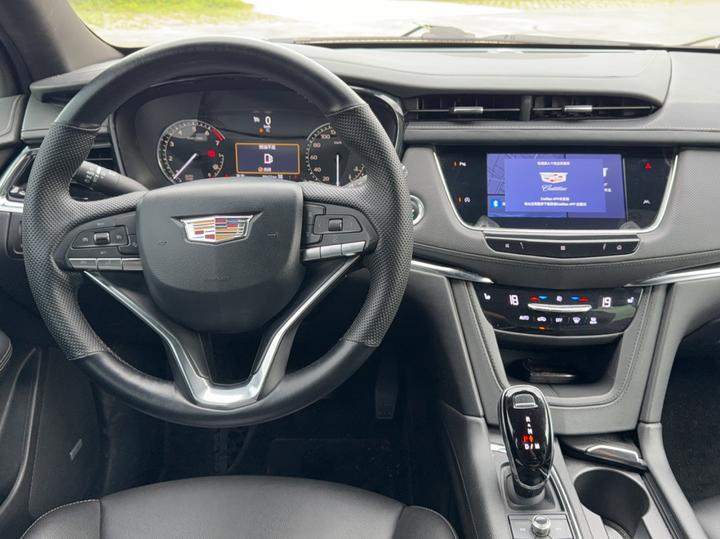 XT6 2021 2.0T 7-Seater AWD photo 2