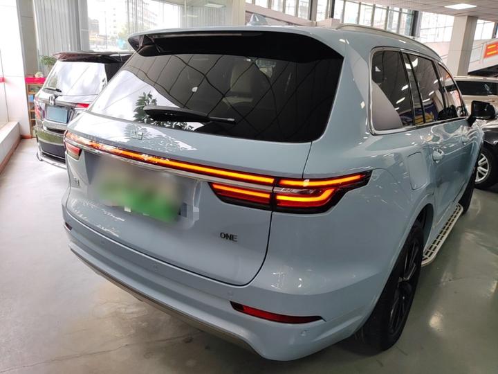 Li Auto ONE 2020 EREV 6-Seater photo 4