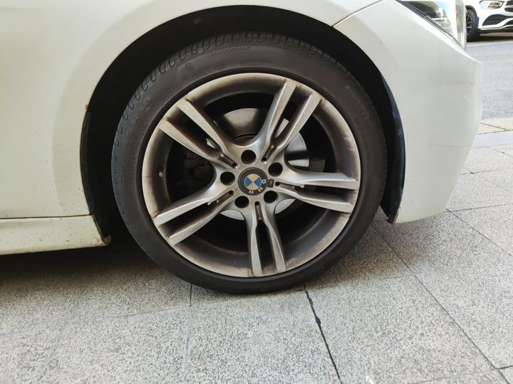 3 Series 2019 320Li M Sport Package photo 8