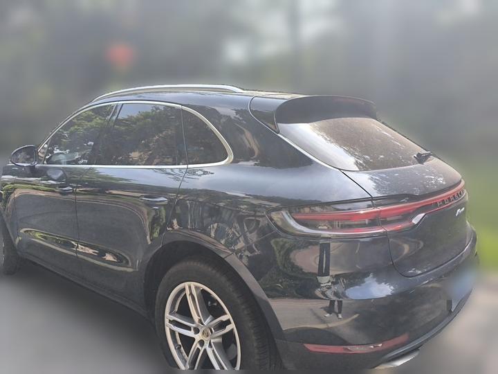 2018 Macan 2.0T photo 4