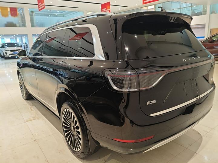 HIMA AITO M9 2025 EREV Ultra 52kWh 6-Seater 192-Line LiDAR photo 4