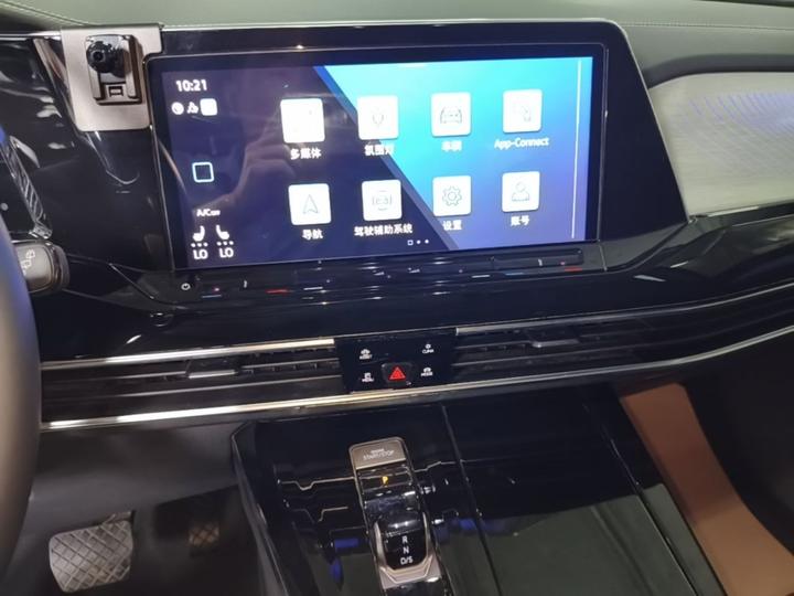 2021 380TSI AWD Luxury Pro photo 8