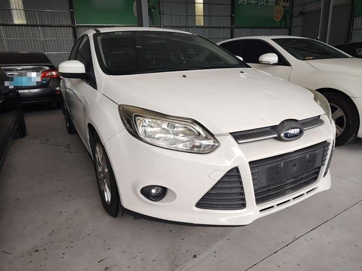Focus 2012 Hatchback 1.6L AT Comfort photo 3
