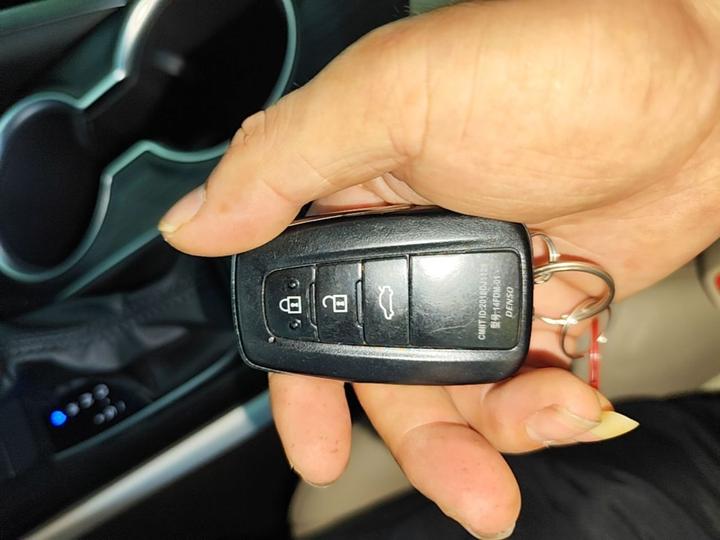 Camry 2021 Hybrid 2.5HGVP Leading photo 8