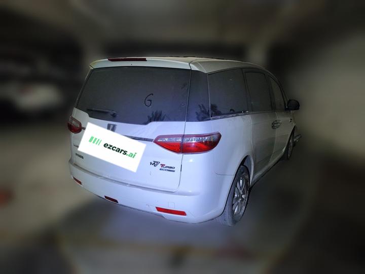Luxgen 7 MPV 2016 2.0T Luxury photo 6