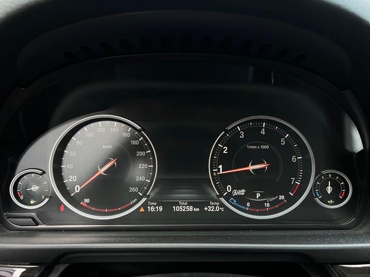 5 Series 2017 525Li Luxury Design Package photo 2