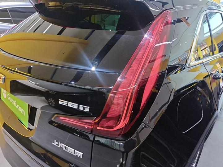 XT4 2021 28T RWD Luxury photo 7