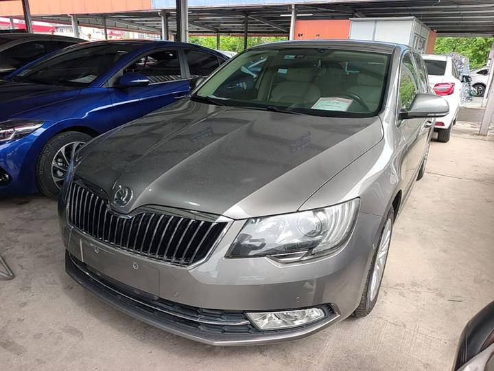 Superb 2013 1.8TSI AT