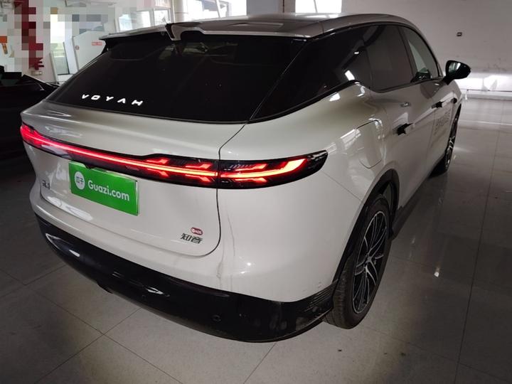 Voyah 2025 AWD Qiankun photo 6
