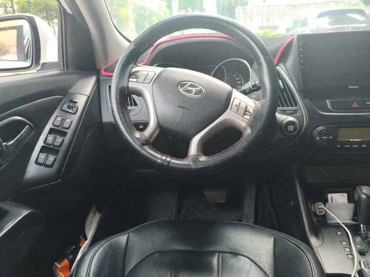ix35 2013 2.0L AT RWD Smart GLS IV photo 3