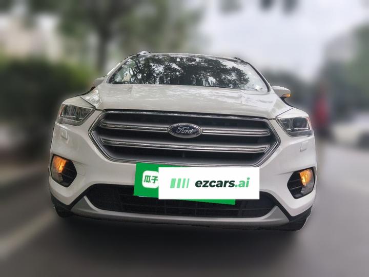 Kuga 2018 Facelift EcoBoost 180 RWD photo 2