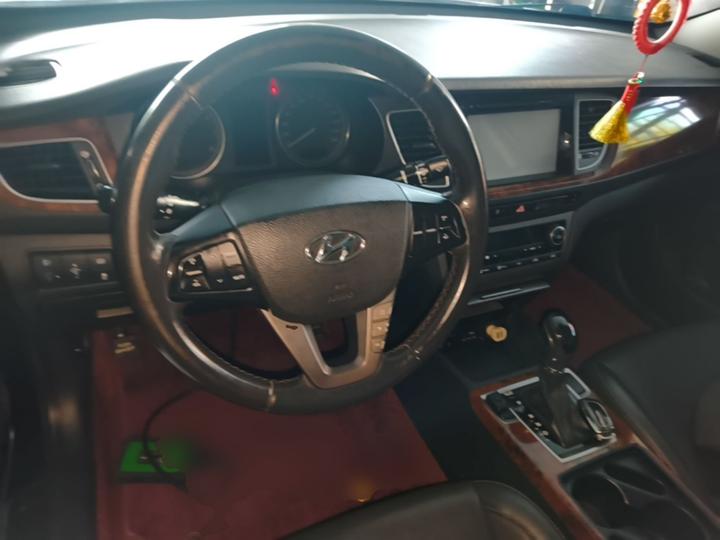 Mistra 2014 1.8L AT Premium DLX photo 6