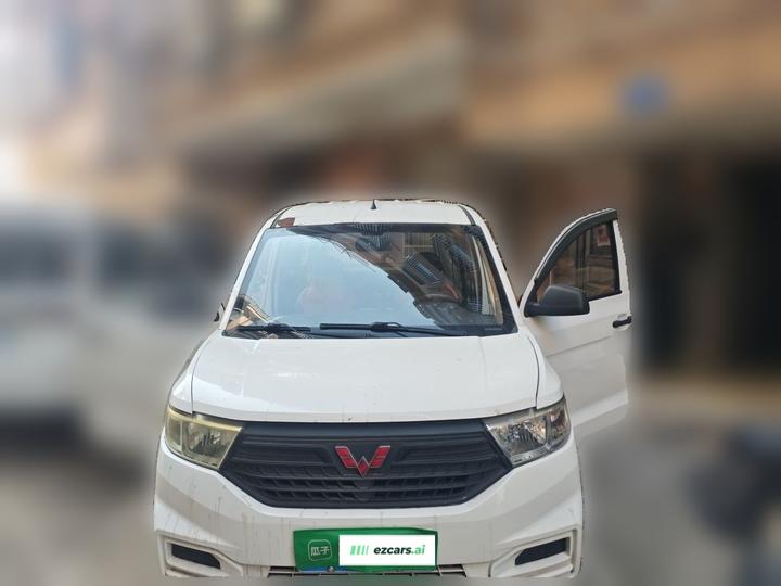 Wuling Hongguang V 2021 1.5L LAR photo 2