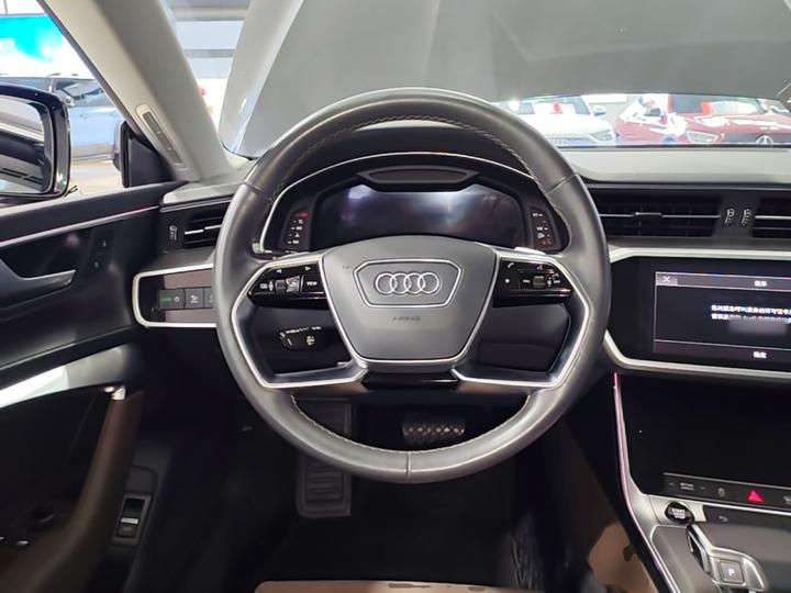 A7L 2024 45TFSI S-line photo 6