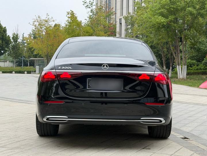 E-Class 2026 Facelift E 300 L Luxury Sport photo 5