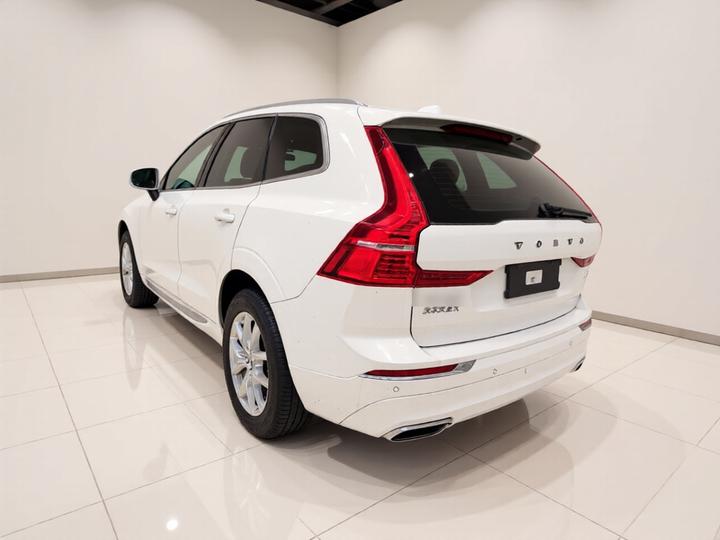 XC60 2021 T5 AWD Luxury photo 4