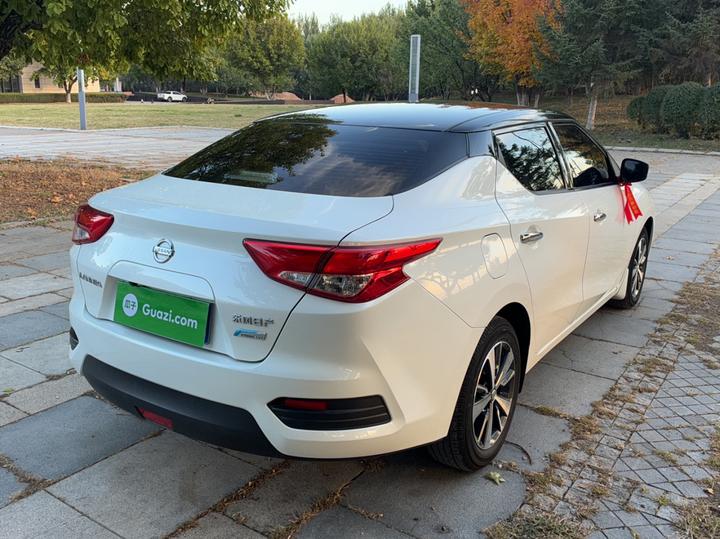 2021 1.6L CVT photo 4