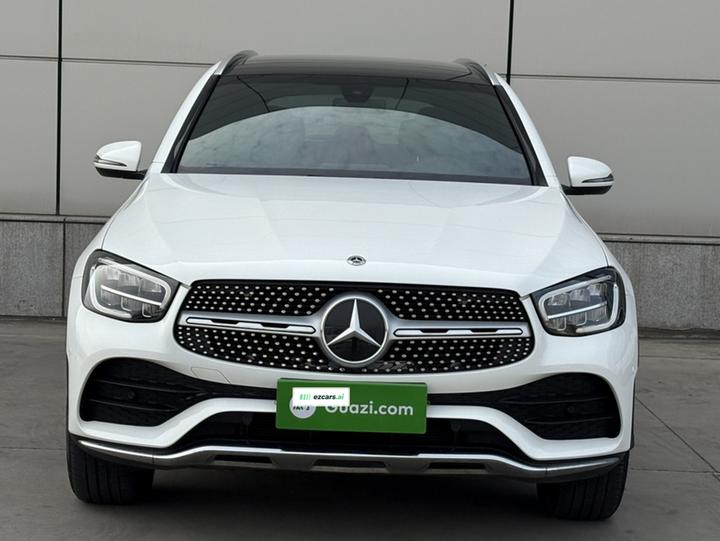 GLC 2022 Facelift GLC 260 L 4MATIC Luxury photo 2