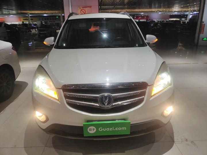 CS35 2014 1.6L AT Luxury IV photo 2