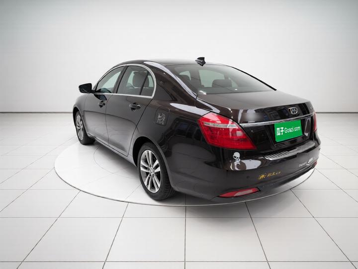 Emgrand 2017 Sedan 1.5L MT photo 4