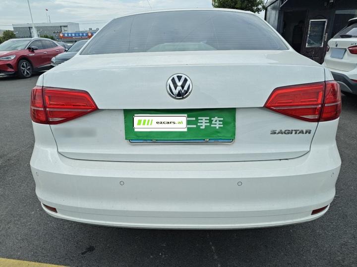 Sagitar 2015 1.6L AT Comfort photo 3